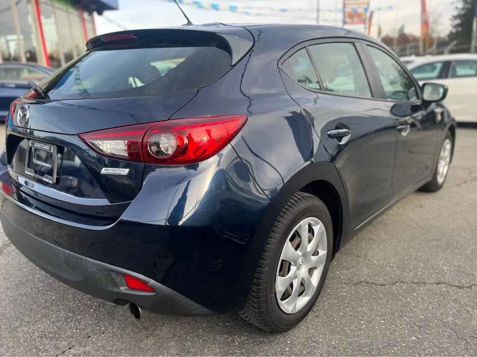 2016 Mazda 3 image indicator(4)