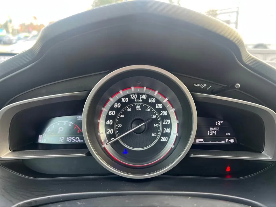 2016 Mazda 3 image indicator(8)