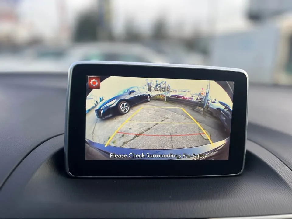 2016 Mazda 3 image indicator(10)