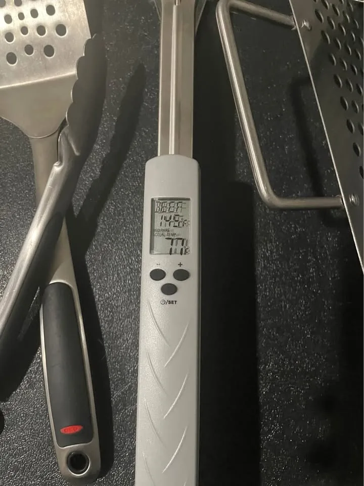 Brand New Outdoor Grilling Tools image indicator(3)