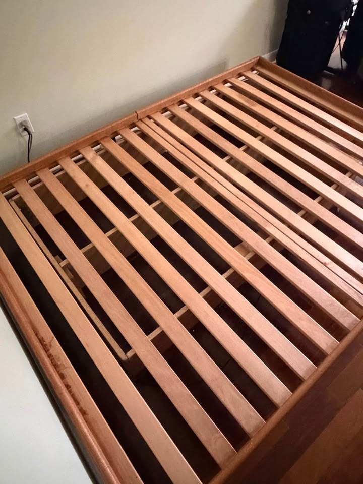 Solid Wood Bed Frame for Sale – Queen Size - photo 3