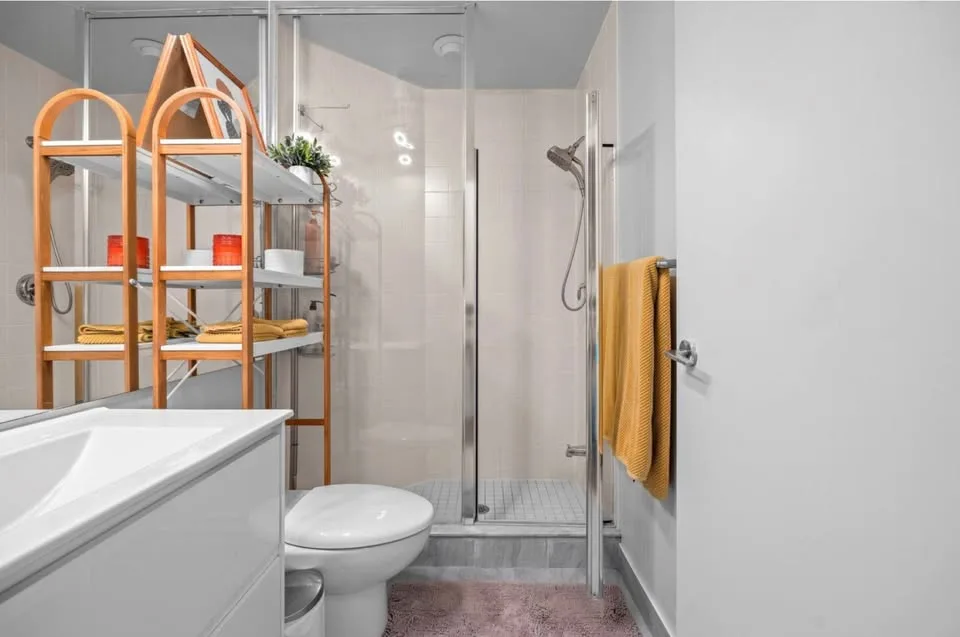 1 Bed 1 Bath - Apartment image indicator(7)