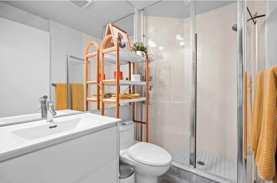 1 Bed 1 Bath - Apartment image indicator(8)