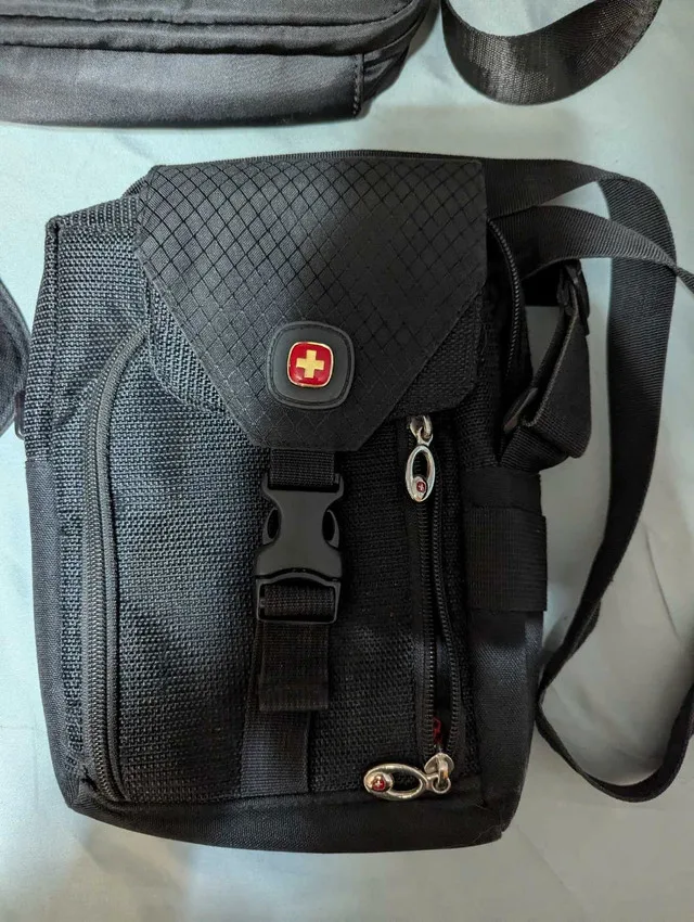 Crossbody/Shoulder bags image indicator(4)