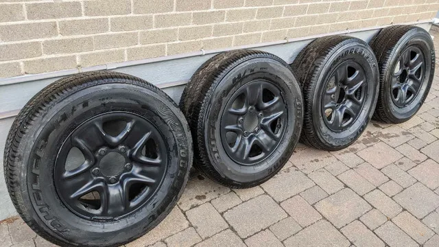 Toyota Tundra factory steel rims image indicator(2)