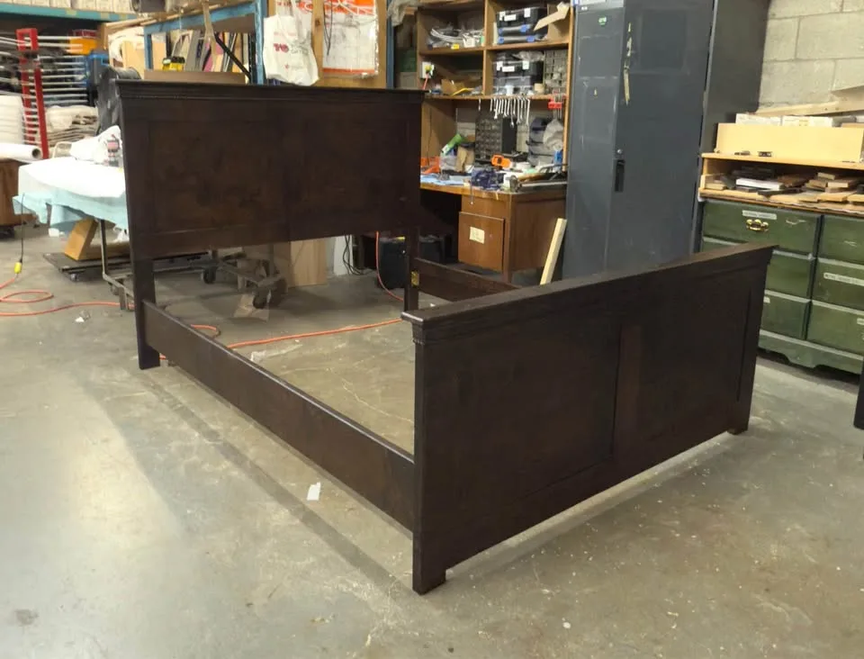 Handcrafted, Dark Walnut Finish, Queen Size image indicator(2)