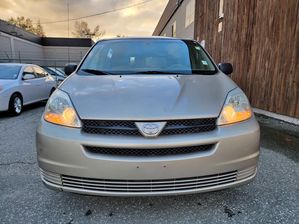 2005 Toyota Sienna