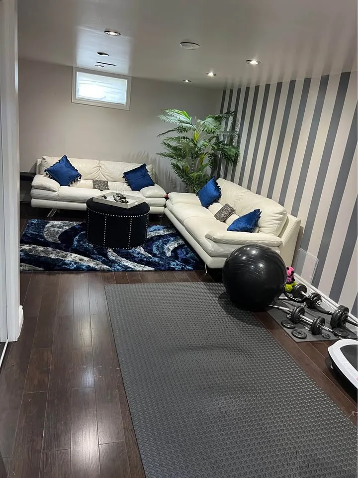 2 Beds 2 Baths - House image indicator(5)