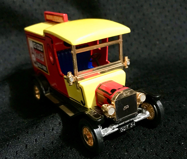 Coca-Cola Diecast Trucks - photo 4