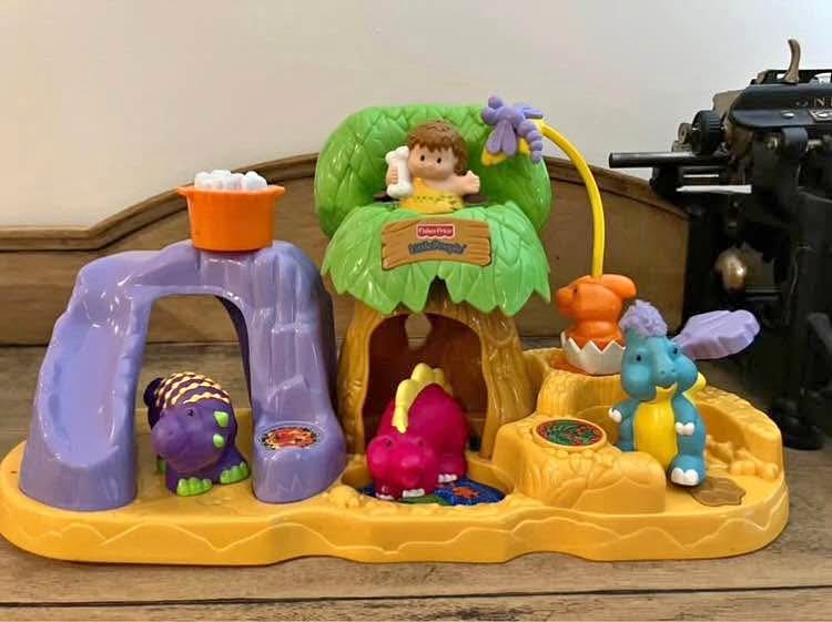 Fisher Price Little People Baby Dinoland