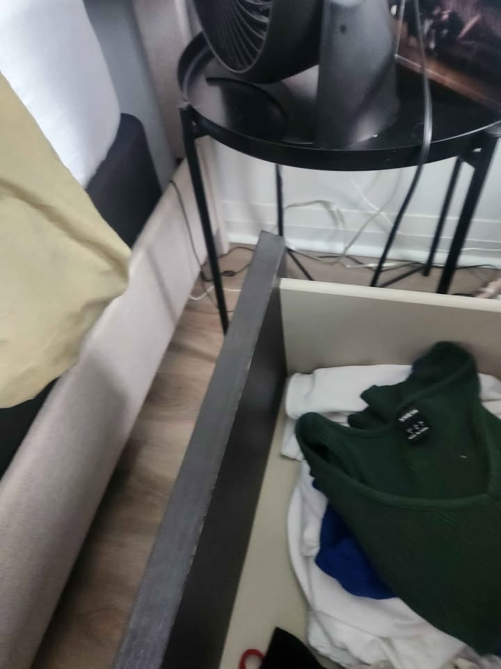 Ikea Dresser - Malm - photo 4