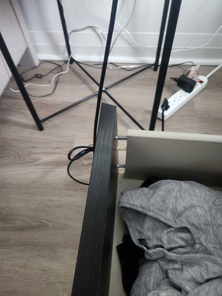 Ikea Dresser - Malm - photo 5