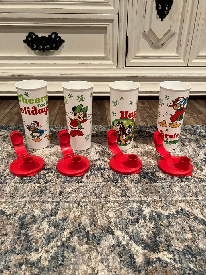 Tupperware Disney Mickey Set of 4 Cups with Lids Christmas