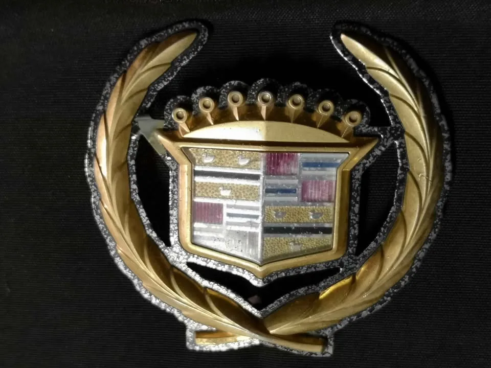 10.5cm Cadillac Logo Hood Ornament image indicator(3)