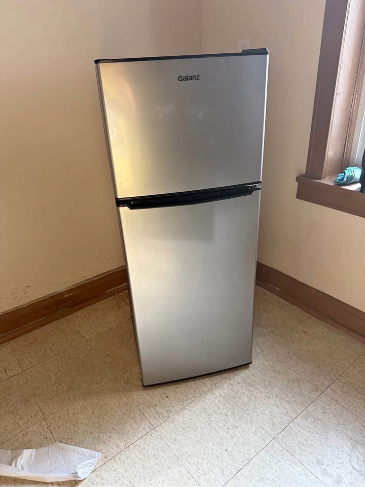 Nevera, refrigerador mediano