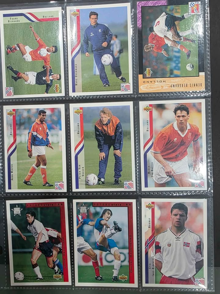 Trading sports cards - photo 3