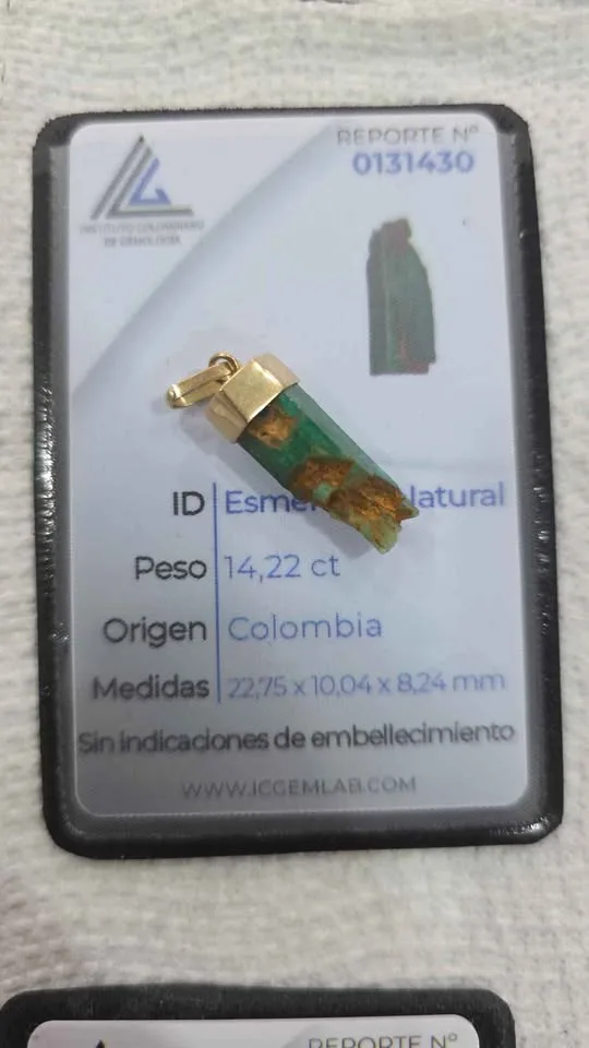 Colombian esmeralds and gold 18k image indicator(7)