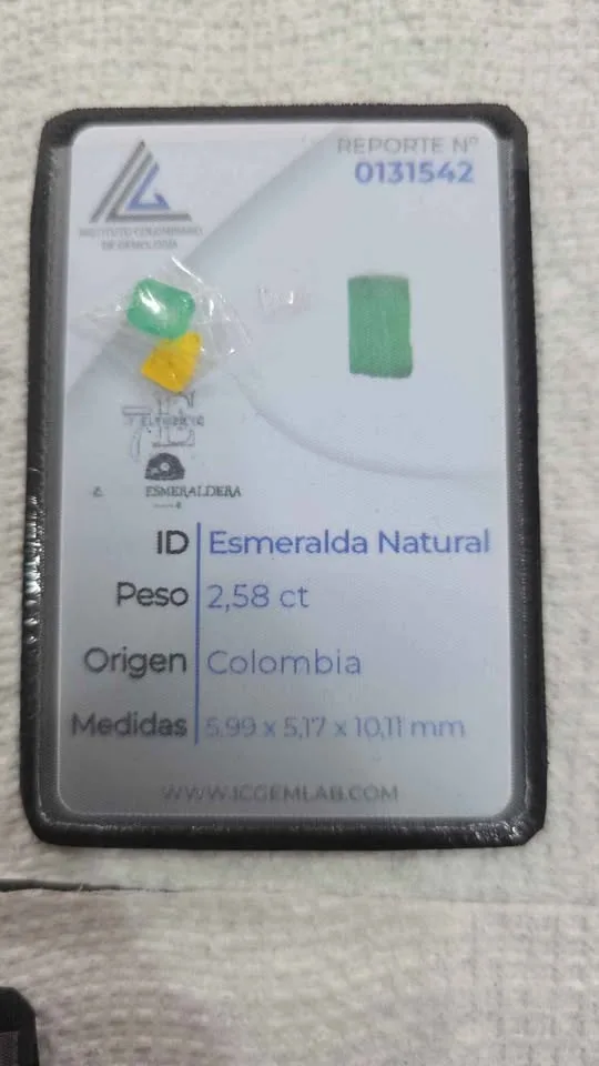 Colombian esmeralds and gold 18k image indicator(8)