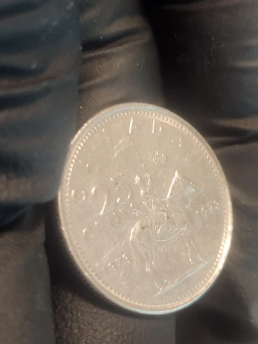 1973 PL Canadian Quarter Mountie Coin - photo 3