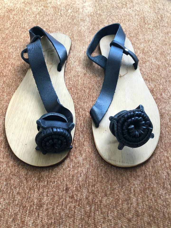 El Marton Half Moon Lili Sandal Size 8.5, 10, 11 OBO - photo 3