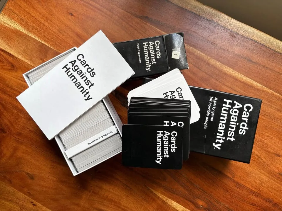 Cards Against Humanity Expansion Kit image indicator(2)