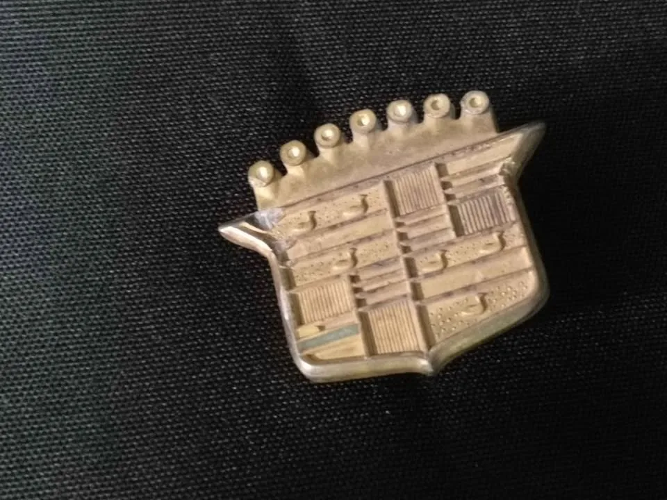 Metal Cadillac Logo ~ Vintage Antique Wheel Part image indicator(3)