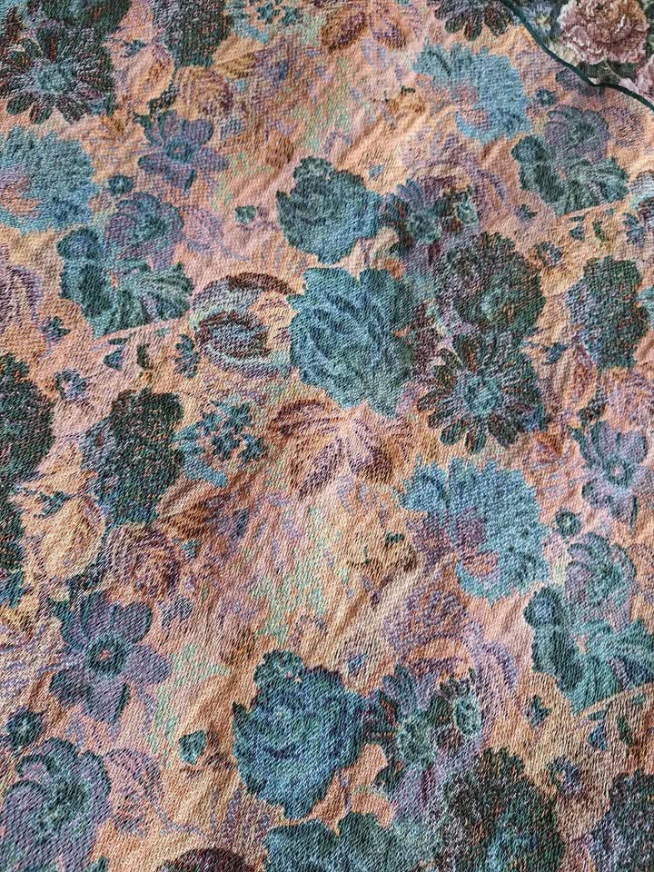 Tapestry tablecloth vintage square floral 47" x 47" beautiful fl - photo 4