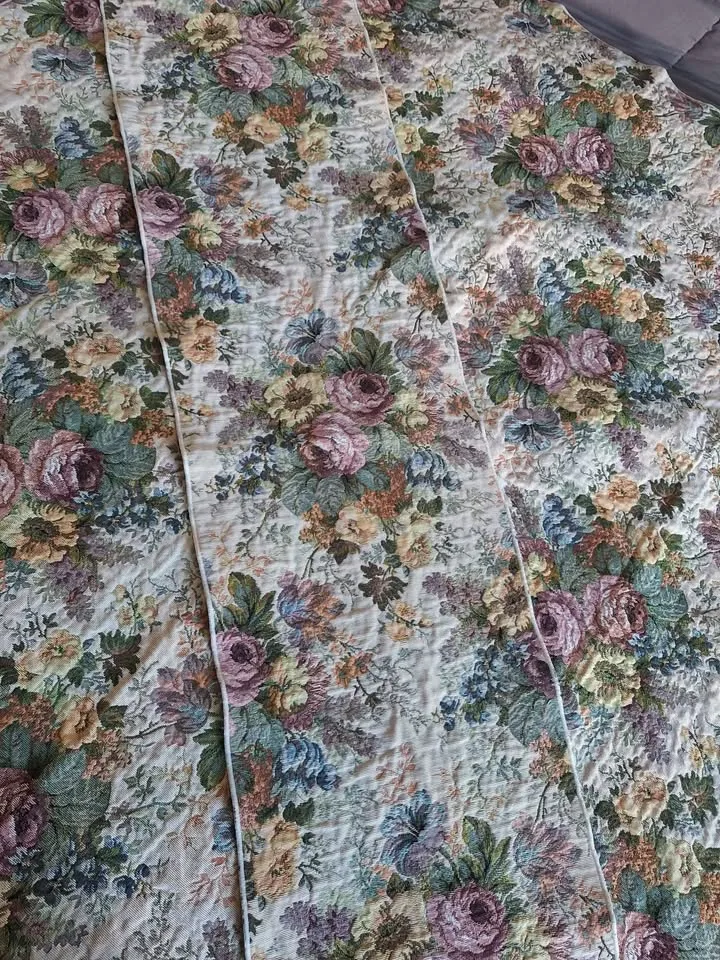 Vtg Tablecloth Square French Country Woven Tapestry Floral 47" image indicator(6)