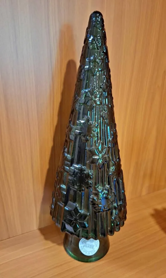 Vidrios San Miguel Green Glass Christmas Tree