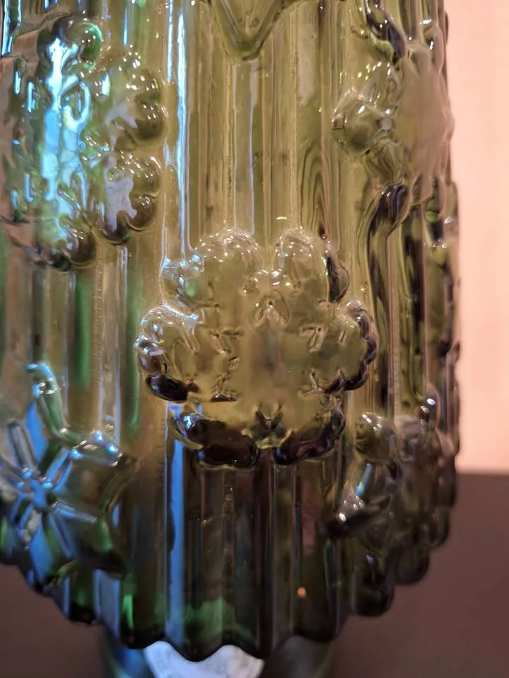 Vidrios San Miguel Green Glass Christmas Tree image indicator(6)