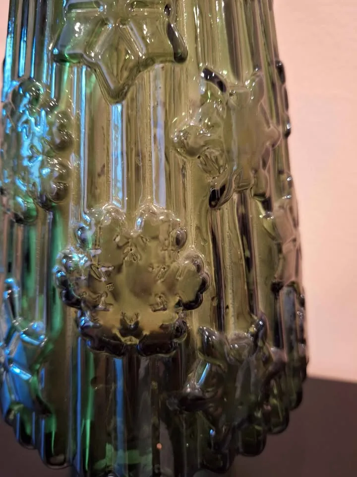 Vidrios San Miguel Green Glass Christmas Tree image indicator(9)