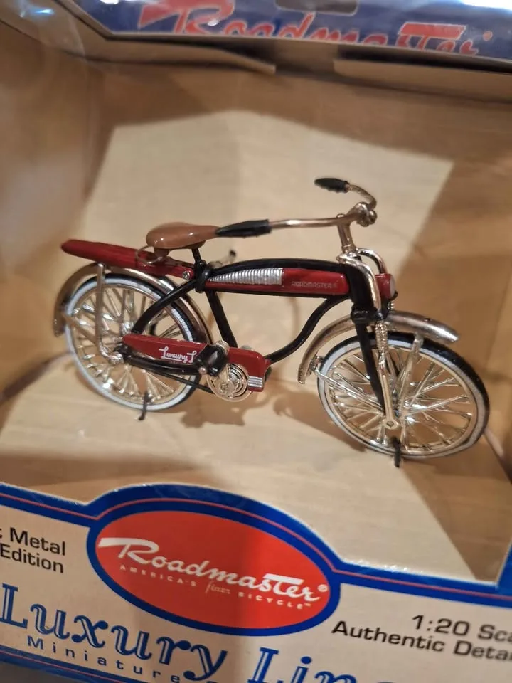 Brunswick Roadmaster Bicycle Miniature Ornament image indicator(5)