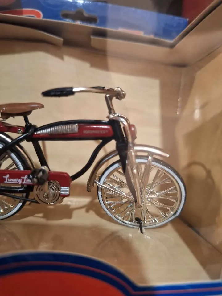 Brunswick Roadmaster Bicycle Miniature Ornament image indicator(7)