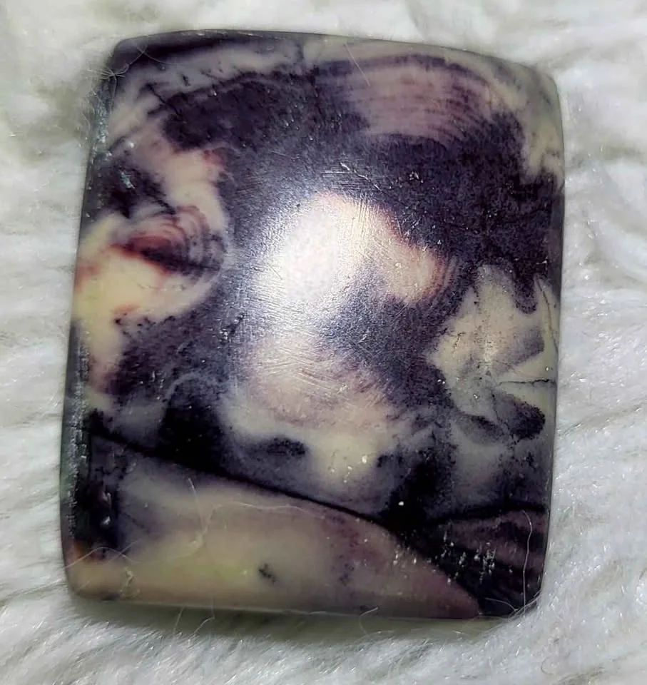 Tiffany Stone Crystal Cabochon image indicator(2)