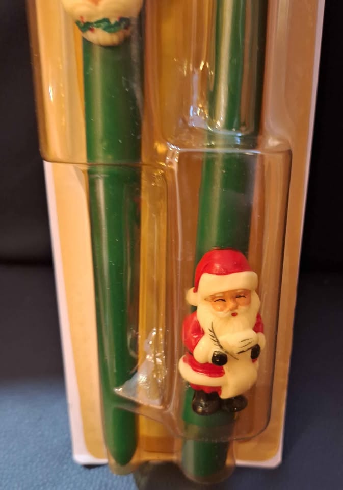 VINTAGE NEW AVON TAPER CANDLE MR AND MRS SANTA CLAUE  10" TALL O - photo 3