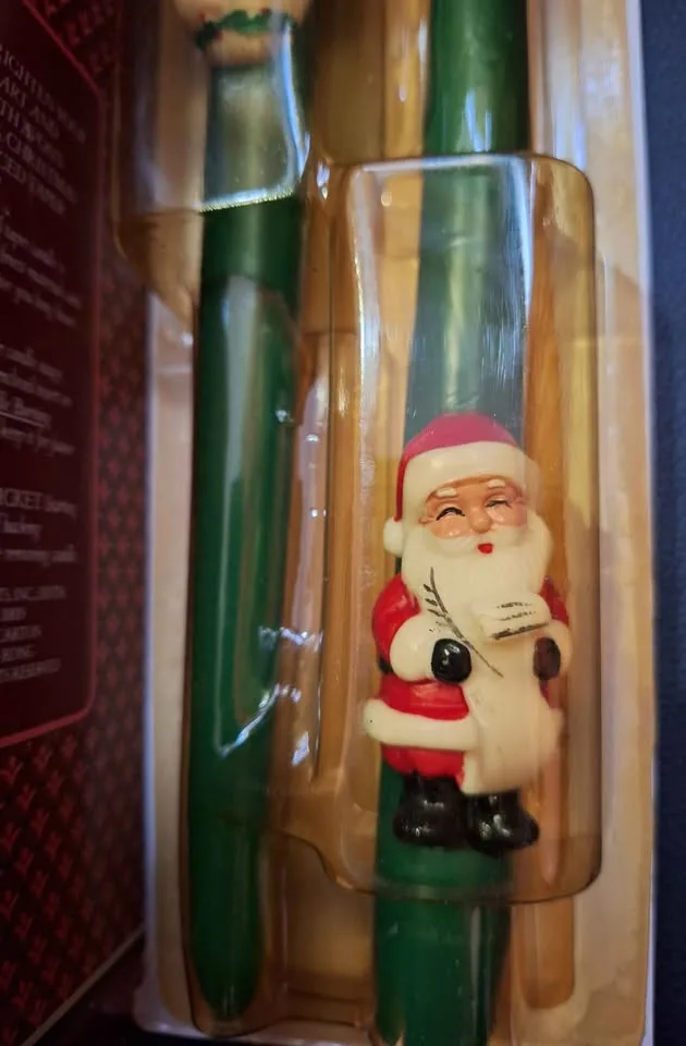 VINTAGE NEW AVON TAPER CANDLE MR AND MRS SANTA CLAUE  10" TALL O image indicator(4)