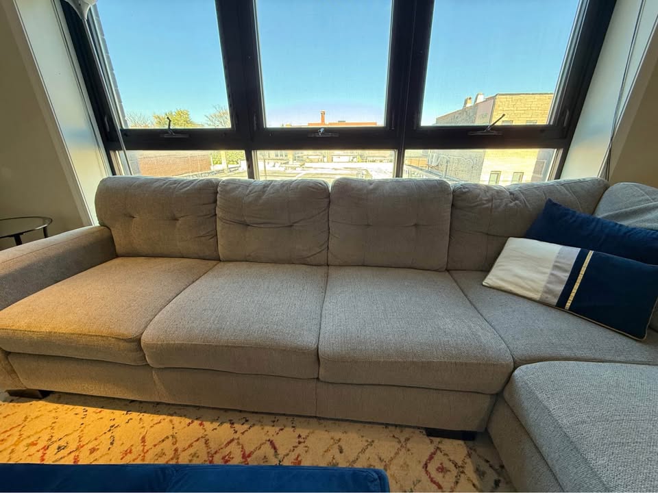 Gray Sectional Couch - photo 4