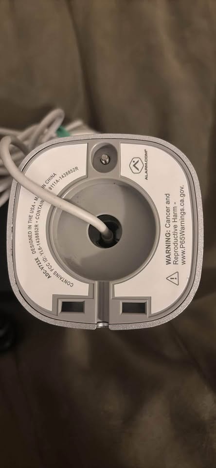 Telus security camera - photo 3