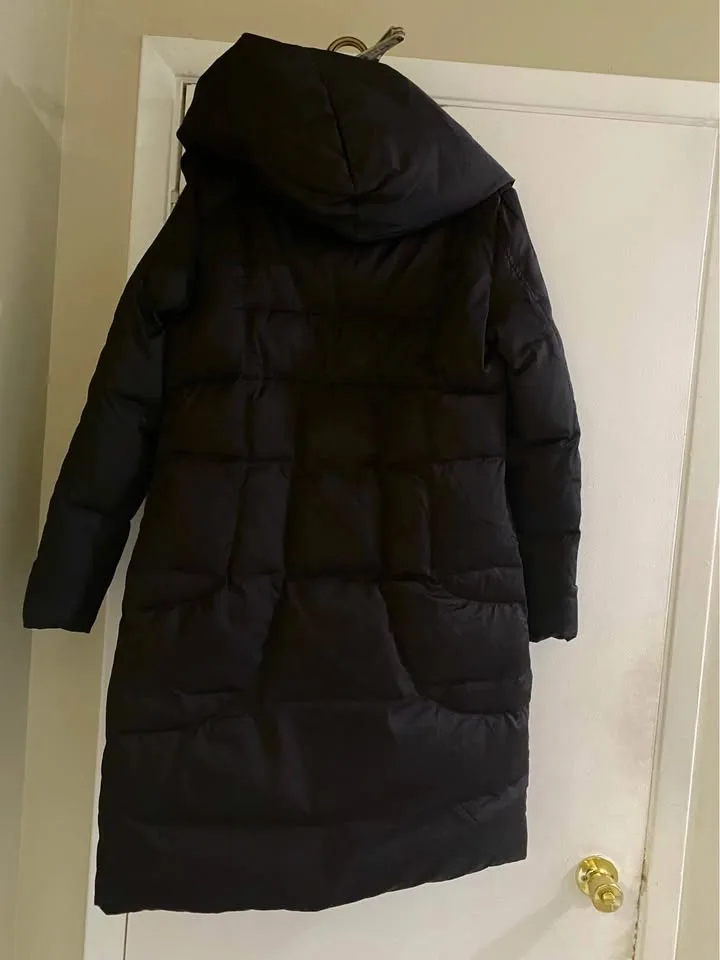 Beautiful 😍 women’s Calvin Klein 60% duck down 40% waterfowl fea image indicator(2)