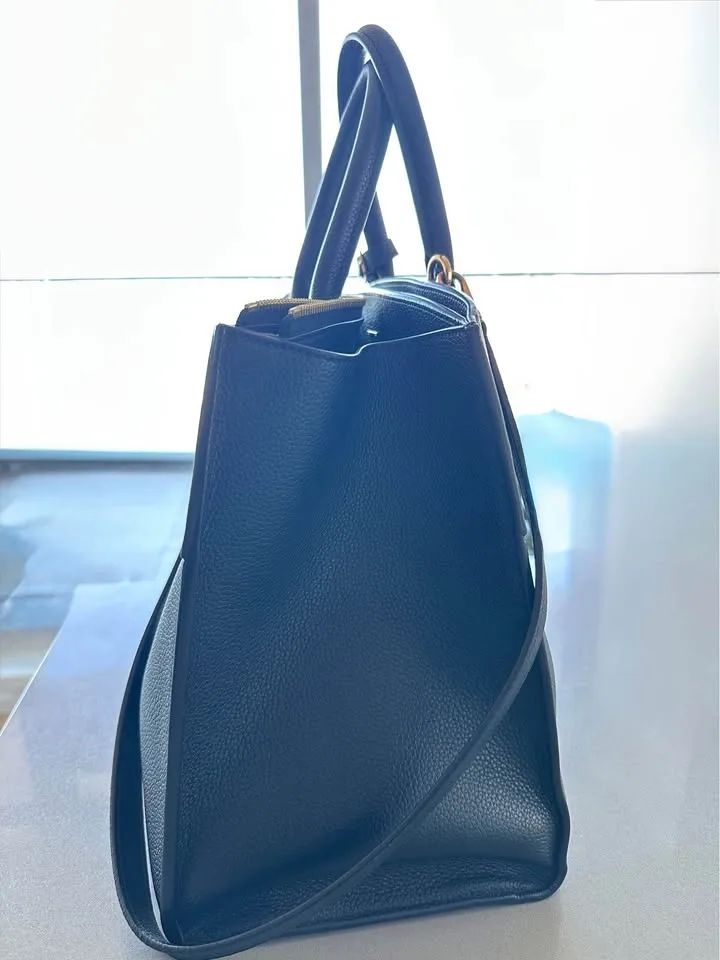 Louis Vuitton City Steamer GM Limited Edition image indicator(7)