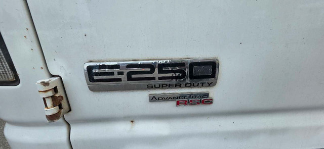 2013 Ford E250 - photo 5
