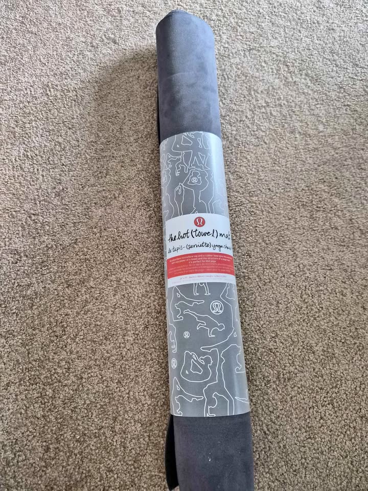 Lululemon yoga mat