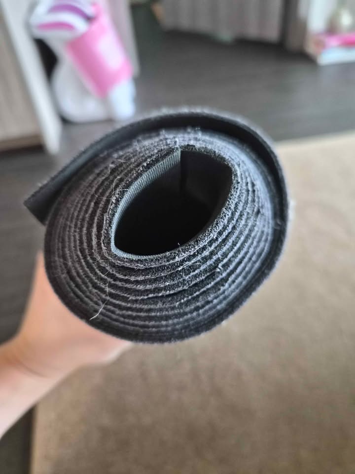 Lululemon yoga mat - photo 3