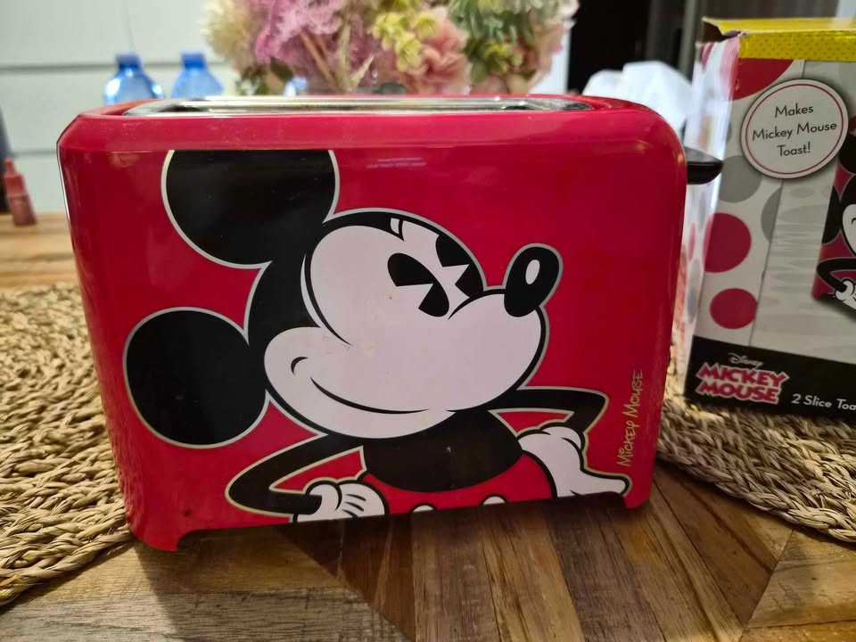 Mickey toaster - photo 2