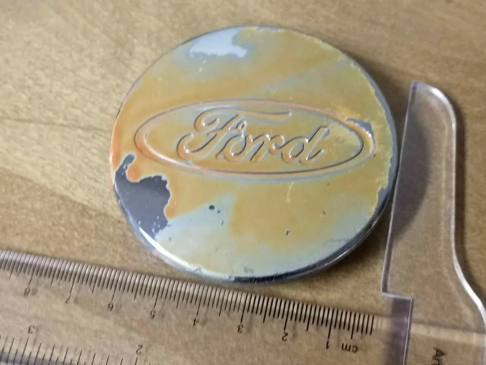 Ford Focus Center Cap image indicator(3)