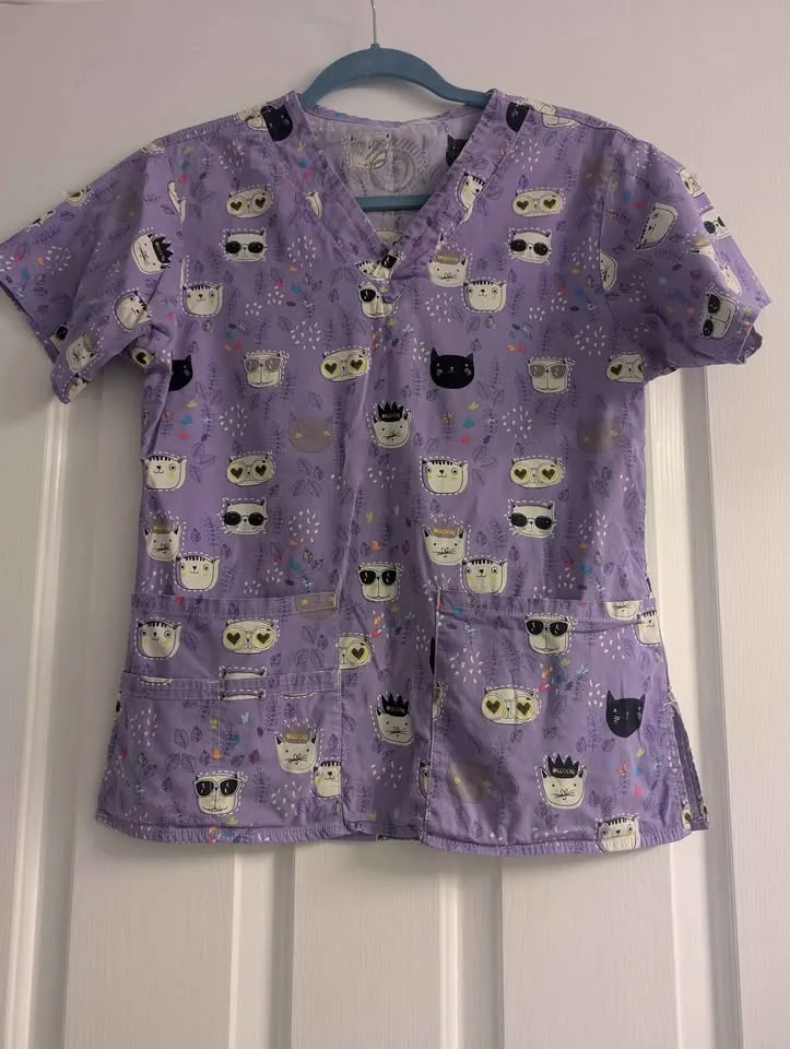 Scrub Tops and Pants - XS image indicator(3)