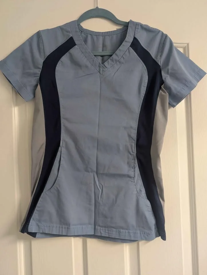 Scrub Tops and Pants - XS image indicator(4)