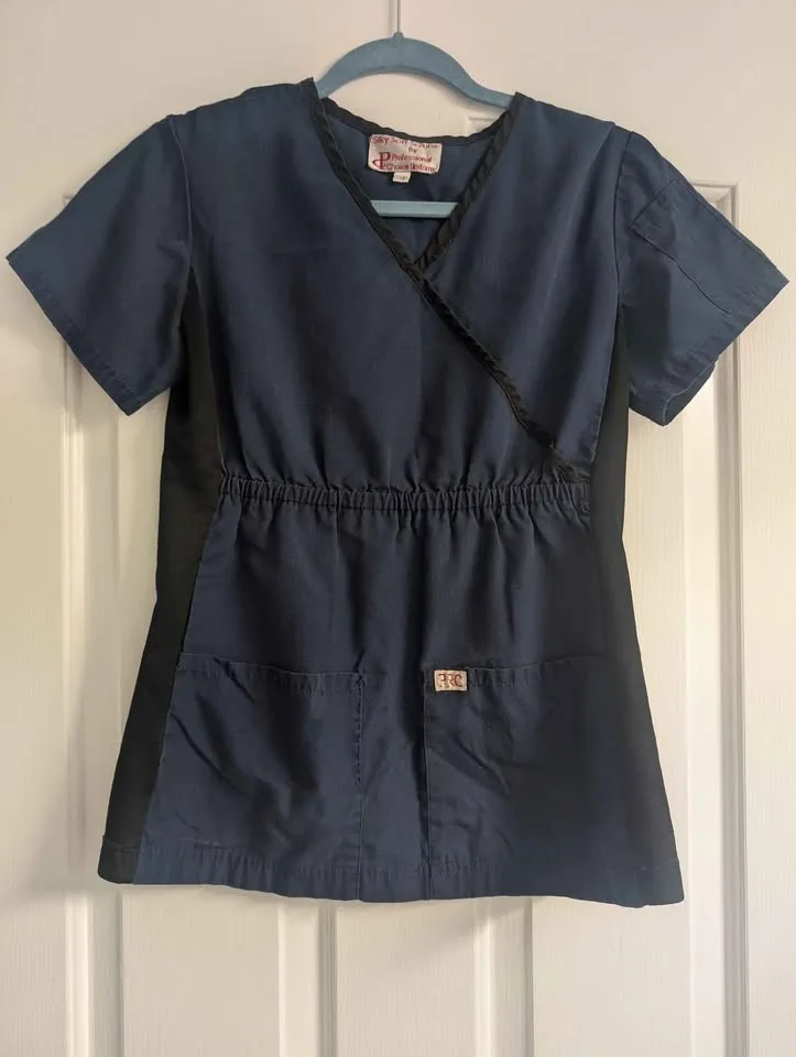 Scrub Tops and Pants - XS image indicator(7)