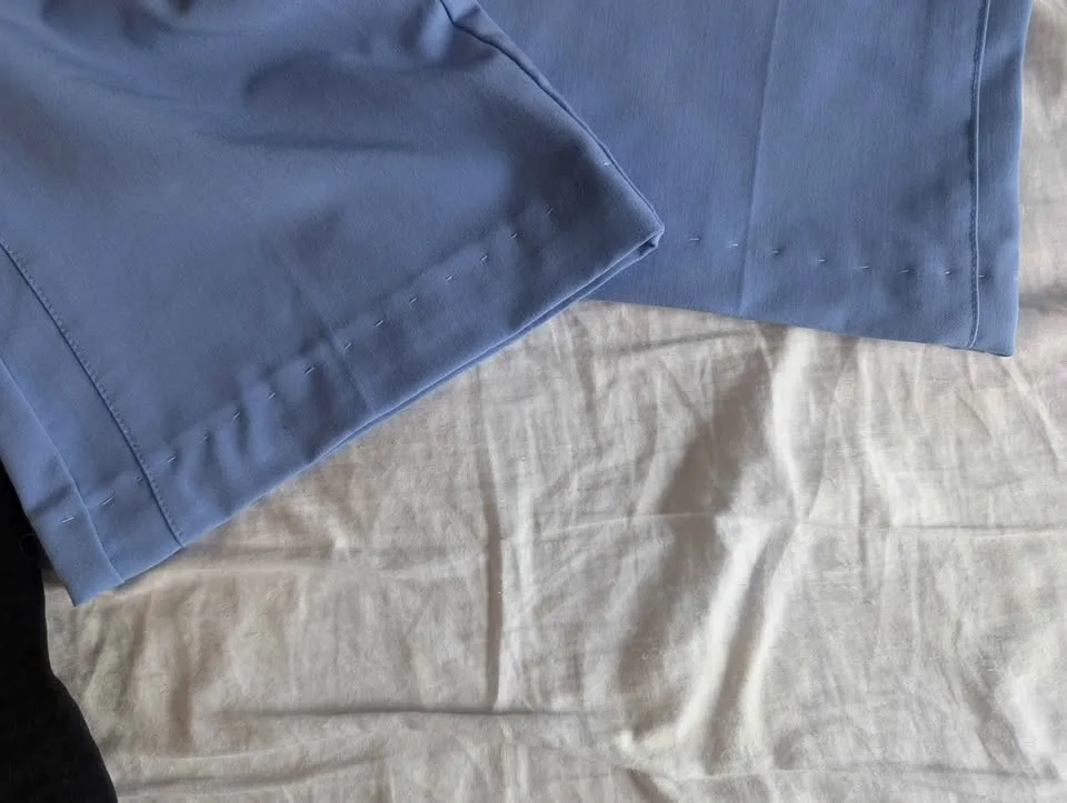 Scrub Tops and Pants - XS image indicator(8)