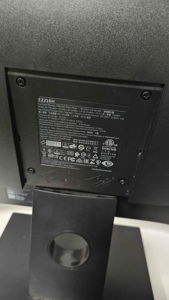 Dell E2216H 22" Full HD Monitor - Great Condition! 🖥️ - photo 3